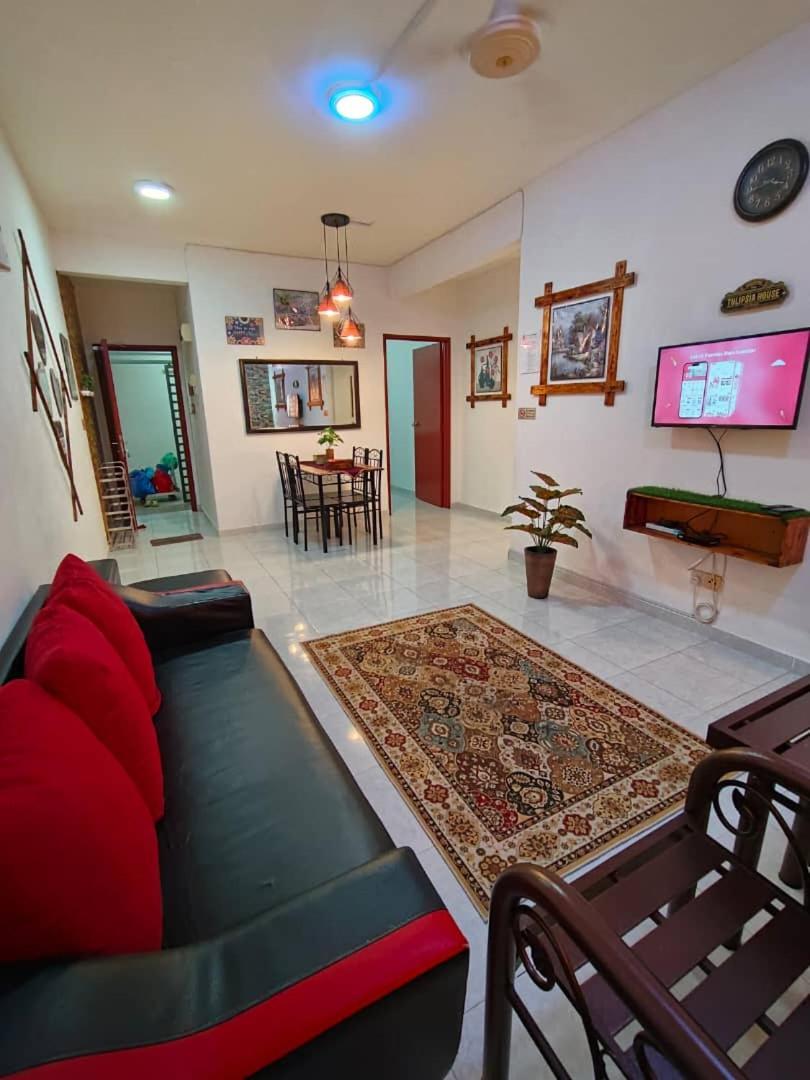 Homestay Budget Kuala Terengganu Tulipsia House Exterior photo