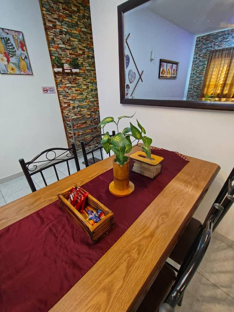 Homestay Budget Kuala Terengganu Tulipsia House Exterior photo